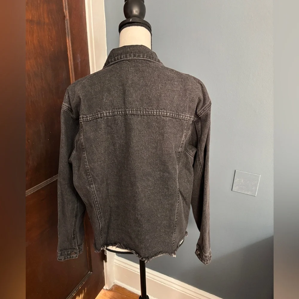 Women’s XL Jean Jacket - Picture 3 of 3